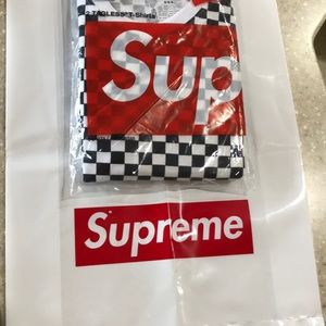 2 pack of supreme Hanes checkered shirts